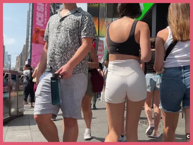 Brunette Latina Duo Juicy Butt